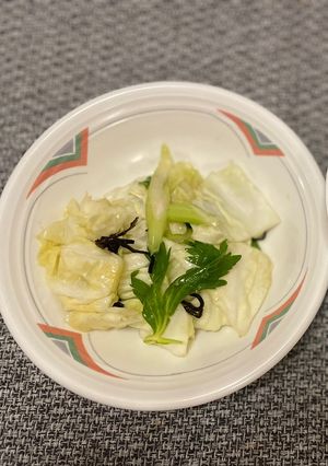 超簡単！セロリとキャベツの塩昆布和え-レシピのメイン写真
