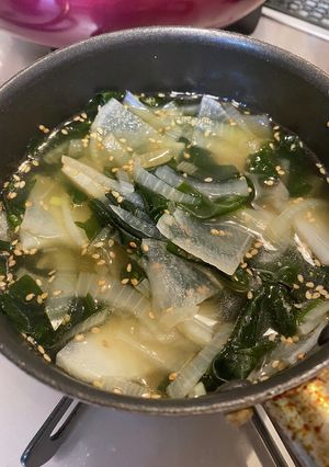 材料入れて5分！中華風大根わかめスープ-レシピのメイン写真