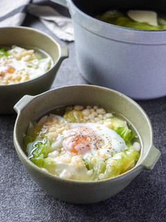 キャベツとくずし豆腐の温玉スープ-レシピのメイン写真