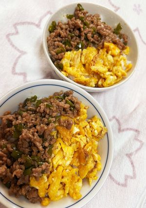 豚ひき肉と獅子唐のそぼろ丼-レシピのメイン写真