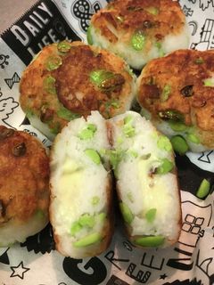 チーズin枝豆はんぺん焼き-レシピのメイン写真