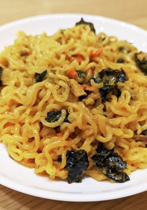 汁なしアレンジ辛ラーメン-レシピのメイン写真