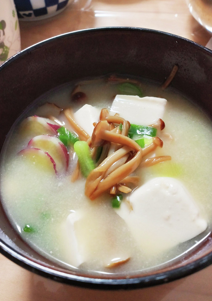 かきの木茸とさつまいものお味噌汁-レシピのメイン写真