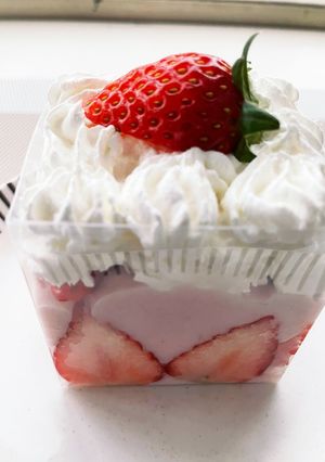 簡単 フルーチェケーキ♪プレゼントに-レシピのメイン写真