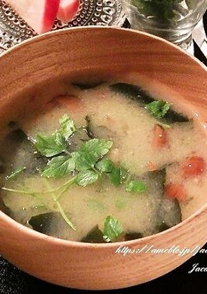 わかめとなめこの味噌汁-レシピのメイン写真