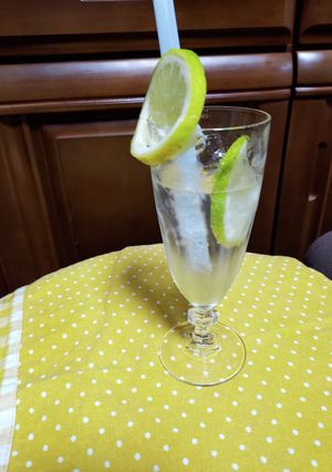 レモンスカッシュ〜カフェイソミテラス風〜-レシピのメイン写真