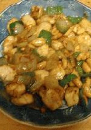 鶏肉とナッツの炒め物-レシピのメイン写真