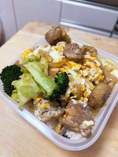 王道!醤油がきいてる親子丼☆焼き鳥お弁当-レシピのメイン写真