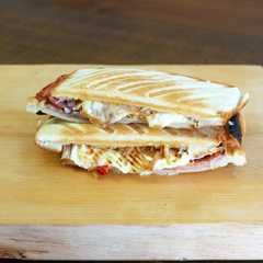 贅沢チーズのホットサンド【キャンプ飯】-レシピのメイン写真