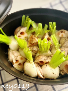 蕪と蓮根と鶏もも肉のエチュベ-レシピのメイン写真