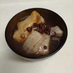 รูปของ ゆで小豆缶1缶で4人分おしるこ
