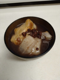 ゆで小豆缶1缶で4人分おしるこ-レシピのメイン写真