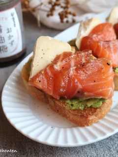 醤油糀漬けサーモンのブルスケッタ-レシピのメイン写真