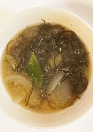 簡単・お久しぶりのもずくのお味噌汁-レシピのメイン写真