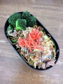 JK☆野菜たっぷりソース焼きそば弁当♪-レシピのメイン写真