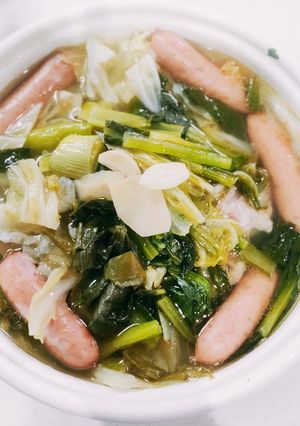 葉物野菜でニンニクごま油鍋-レシピのメイン写真