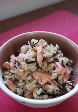 秋鮭のひじきご飯-レシピのメイン写真