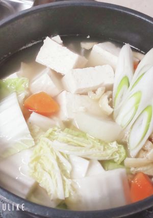 あったまろ♡鶏出汁鍋で♪肉が見えないけど-レシピのメイン写真