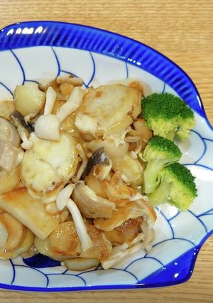 きのことじゃが芋のアンチョビチーズ焼き-レシピのメイン写真