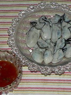 生牡蠣と簡単カクテルソース-レシピのメイン写真