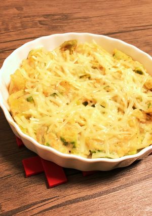 アボカドと鮭フレークの簡単グラタン-レシピのメイン写真
