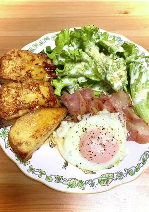ベーコンエッグ&フレンチトースト-レシピのメイン写真