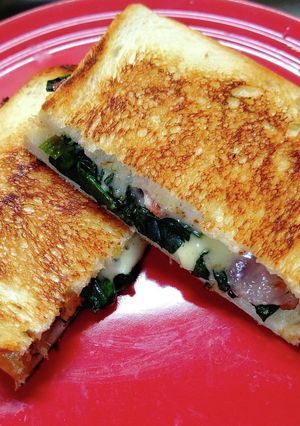 ほうれん草ベーコンのホットサンド-レシピのメイン写真