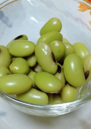 妊娠中のおやつにも♪塩茹で青大豆-レシピのメイン写真