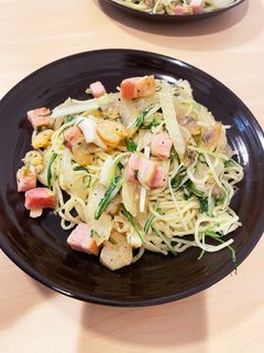 本日のまかない。シーフード旨塩焼きそば-レシピのメイン写真