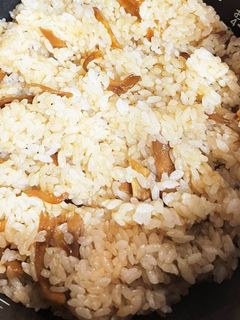 絶対簡単!!美味しい♡舞茸の混ぜご飯-レシピのメイン写真