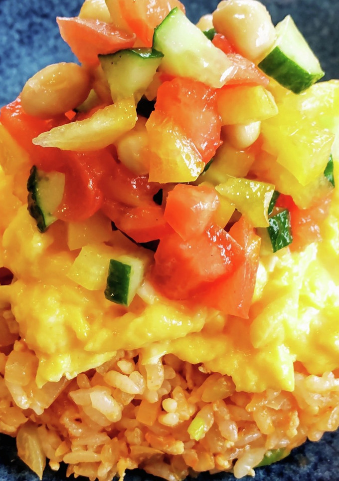 簡単給食 彩り野菜のオムライス風丼ぶり-レシピのメイン写真