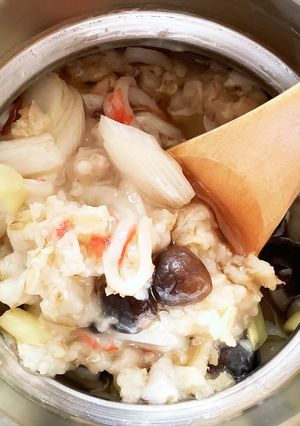 スープジャーでカニカマとネギの中華雑炊-レシピのメイン写真