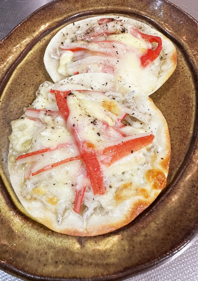 ちょこっとおつまみ！餃子の皮でしらすピザ-レシピのメイン写真