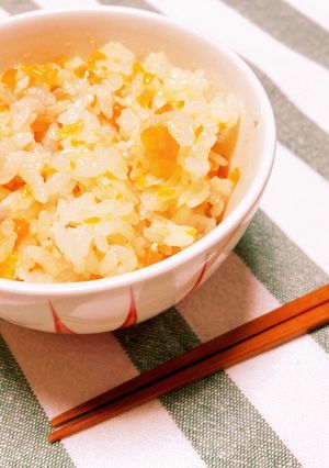 塩麹で　人参とツナの炊き込みご飯-レシピのメイン写真
