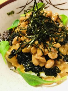 鍋の素活用●納豆トッピングの味噌雑炊-レシピのメイン写真