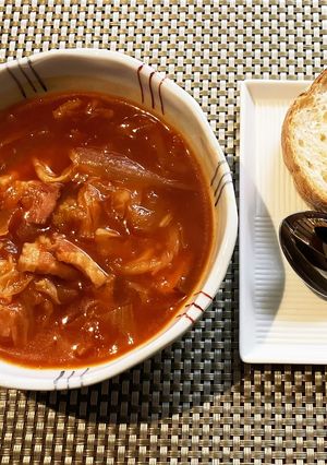 ほっこりキャベツとベーコンのトマトスープ-レシピのメイン写真