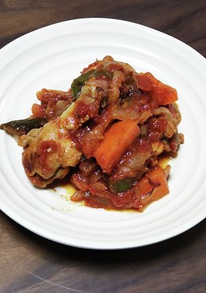 無加水でOK☆簡単チキンのトマト煮込み-レシピのメイン写真