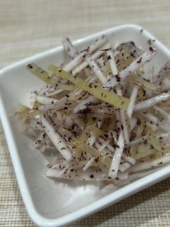 皮活用!だいこんとにんじんのゆかり和え-レシピのメイン写真