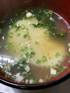 簡単。インスタント味噌汁で雑煮-レシピのメイン写真