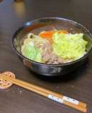 準備5分！冷凍うどんのすき焼き風