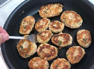 子どものお弁当に！野菜入りミニハンバーグ-レシピのメイン写真