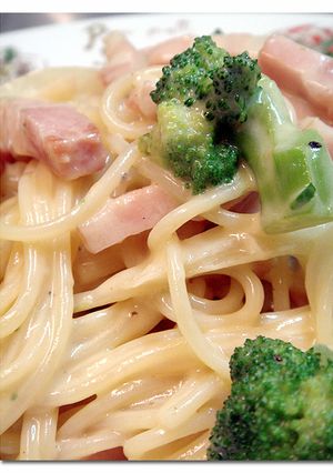 ﾍﾞｰｺﾝ♪ﾌﾞﾛｯｺﾘｰ♪カルボナーラ-レシピのメイン写真