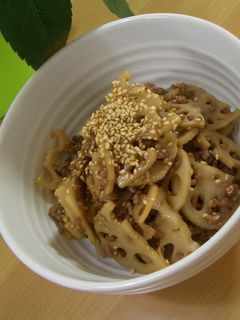 レンコンのそぼろ炒め♪-レシピのメイン写真