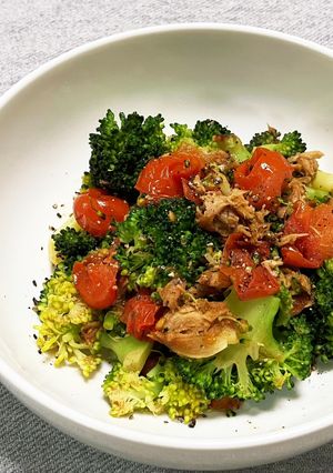 ブロッコリーとツナのニンニク蒸し焼き-レシピのメイン写真