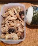 エリンギ、椎茸、豚バラのにんにく炒め