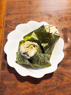 塩昆布とろろのお結び-レシピのメイン写真