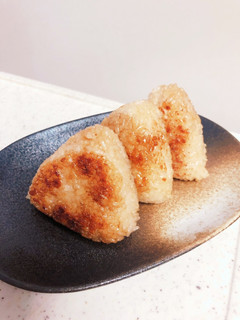 フライパンで簡単!定番焼きおにぎり-レシピのメイン写真
