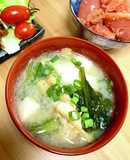 味噌汁　豆腐・油揚げ・小松菜かほうれん草