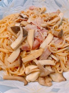 キノコとガーリックのバター醤油パスタ-レシピのメイン写真