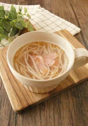 5分で完成★もやしとベーコンの中華スープ-レシピのメイン写真